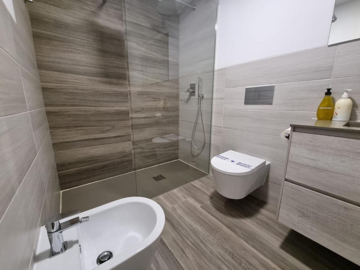 Duplex Moderno En Alameda Apartment เซบีญา ภายนอก รูปภาพ