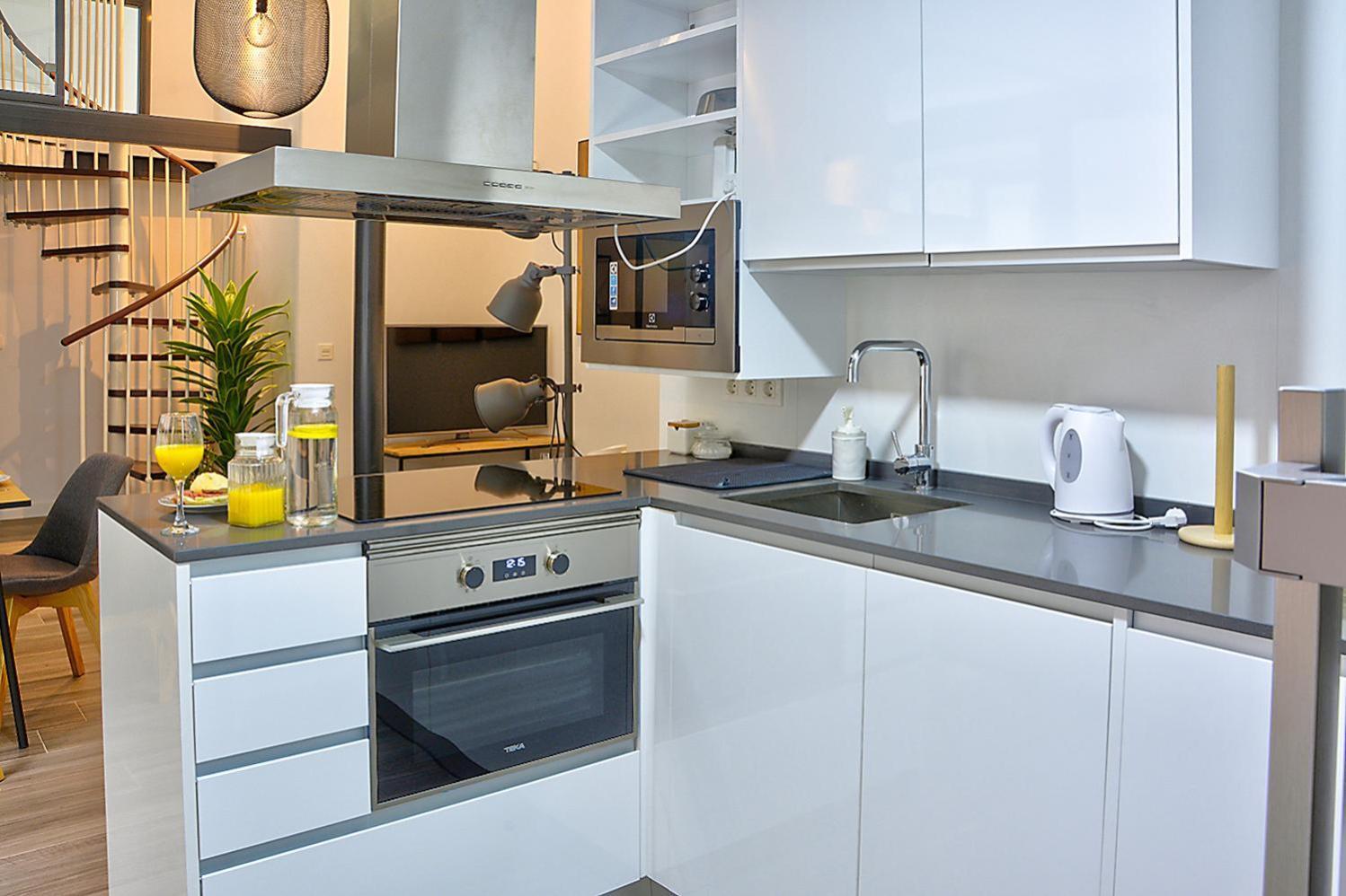 Duplex Moderno En Alameda Apartment เซบีญา ภายนอก รูปภาพ
